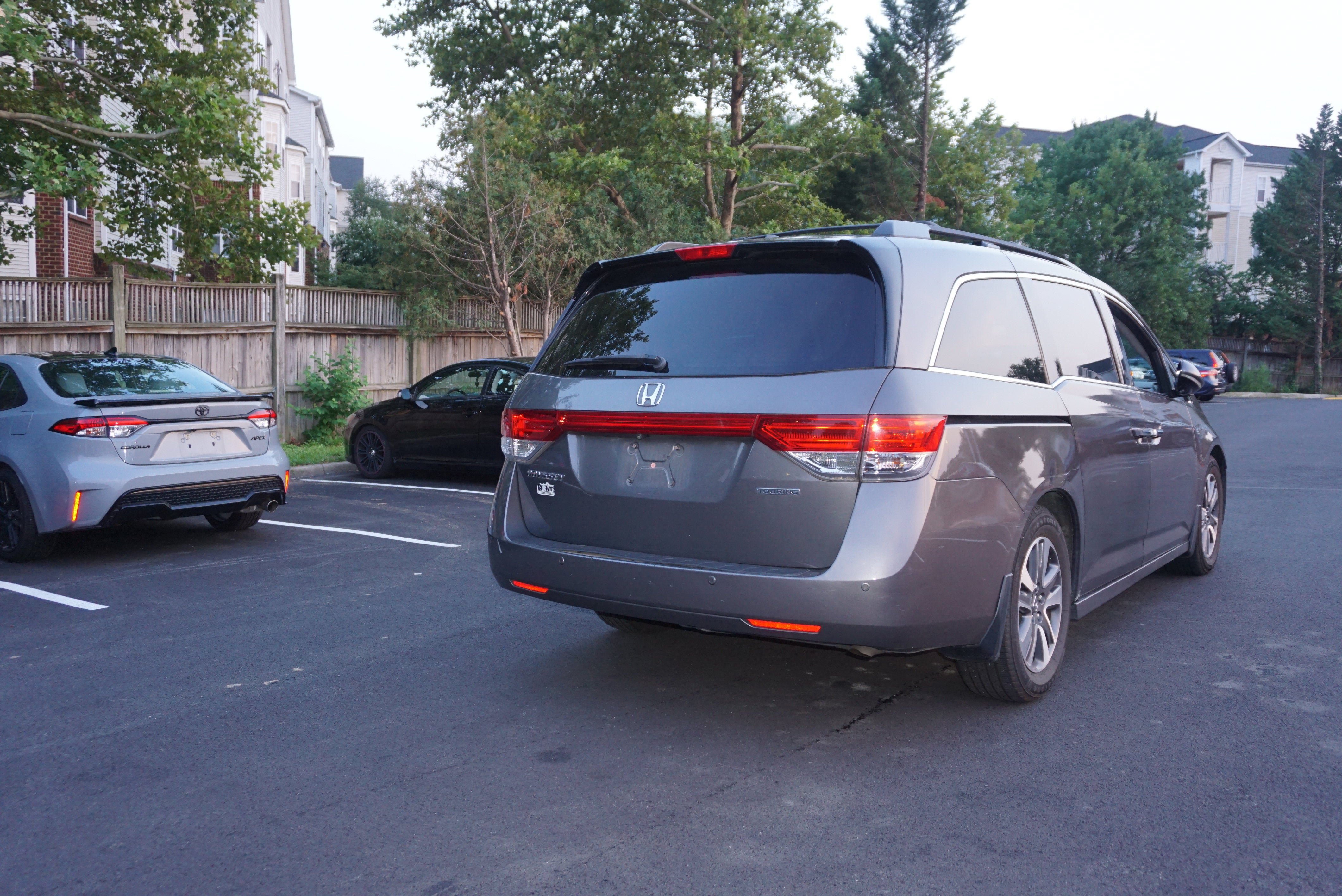 Used 2015 Honda Odyssey Touring image 4