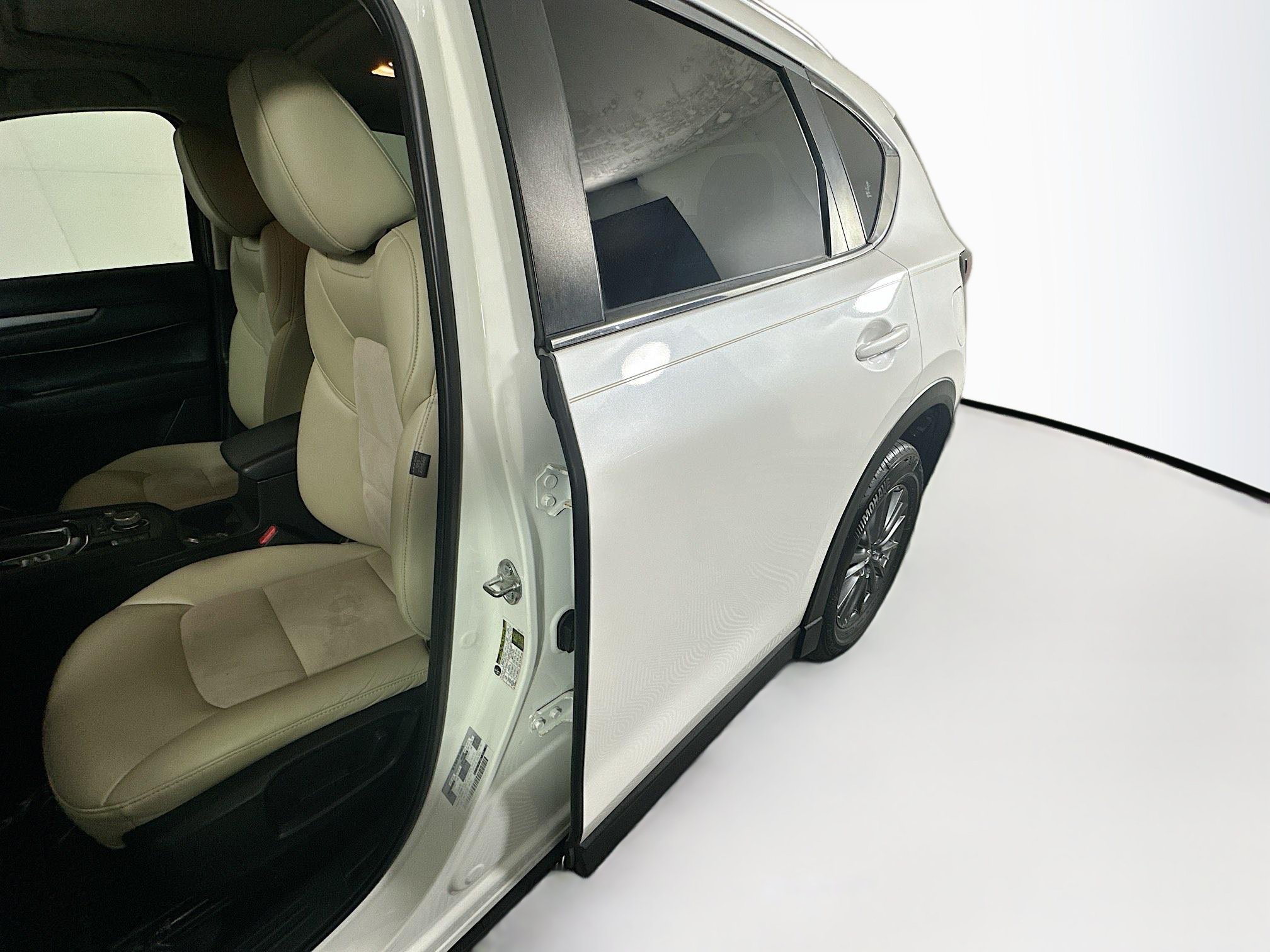 Used 2019 MAZDA CX-5 Touring FWD image 12