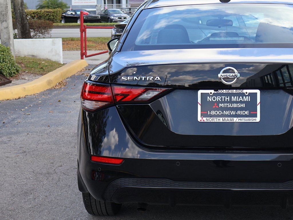 Used 2023 Nissan Sentra SV image 12