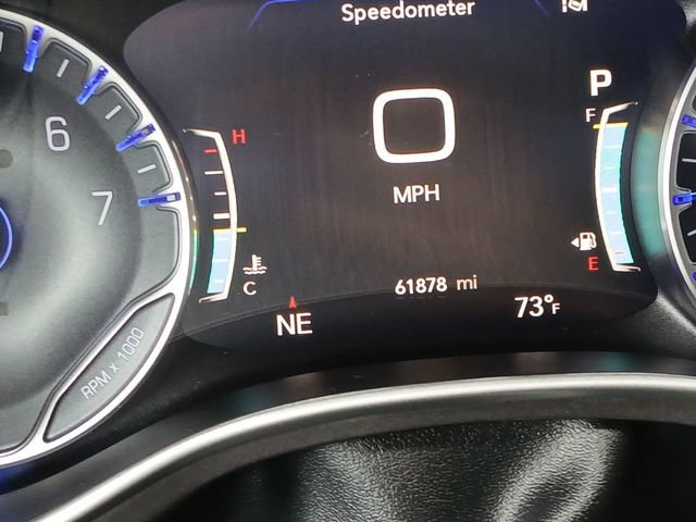 Used 2023 Chrysler Pacifica Touring-L FWD image 16