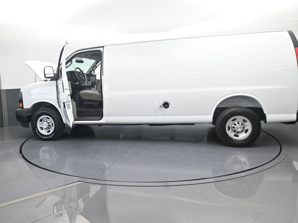 New 2026 Chevrolet Express 2500 Extended w/ Driver Convenience Package RWD image 70