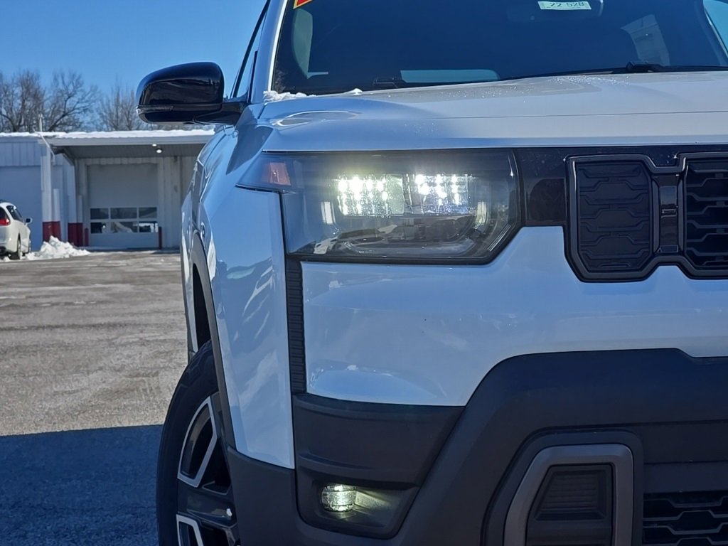 New 2026 Jeep Cherokee Laredo image 9
