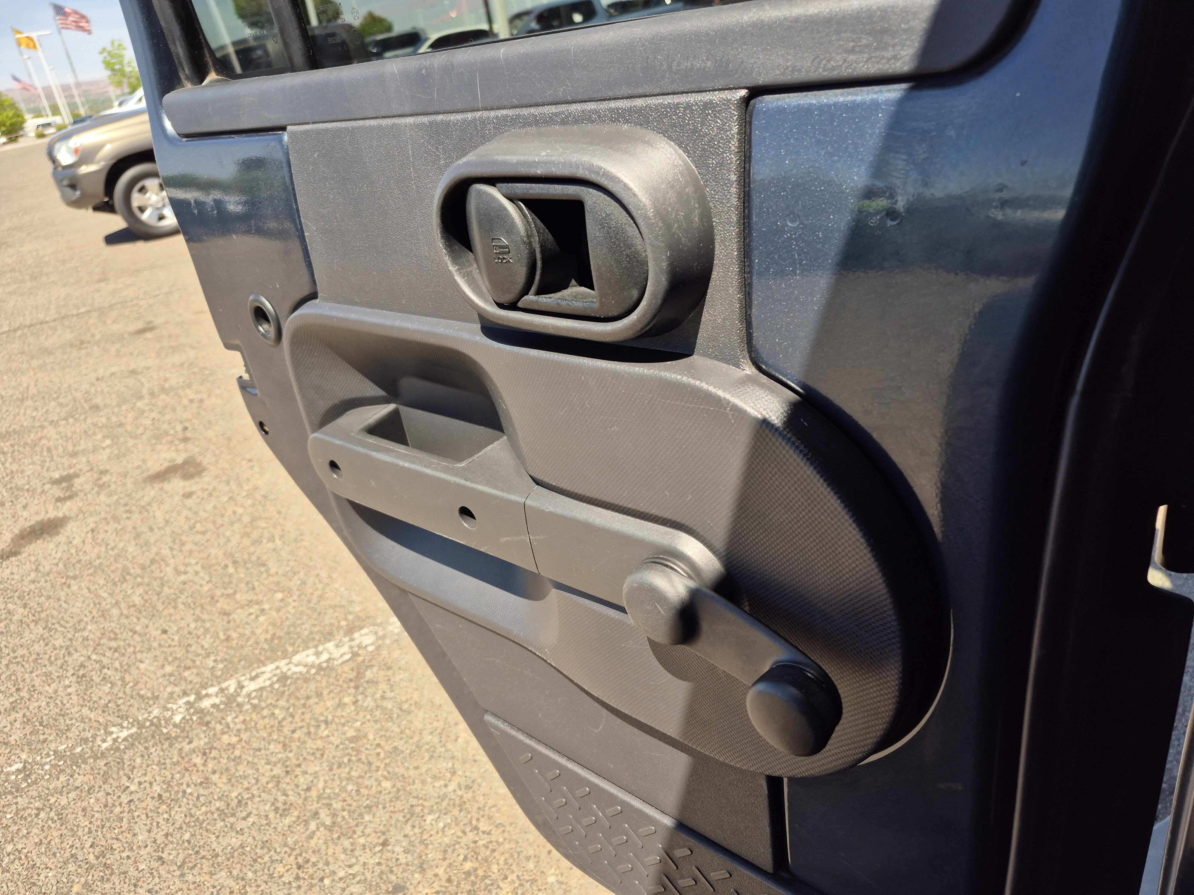 Used 2008 Jeep Wrangler X image 19