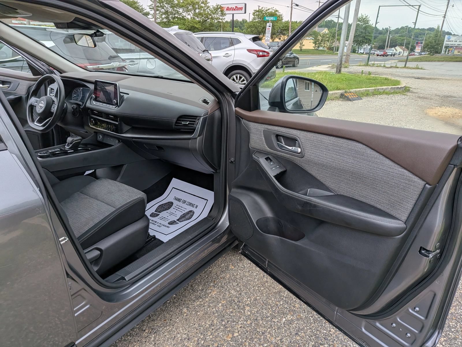 Used 2023 Nissan Rogue SV AWD/4WD image 36