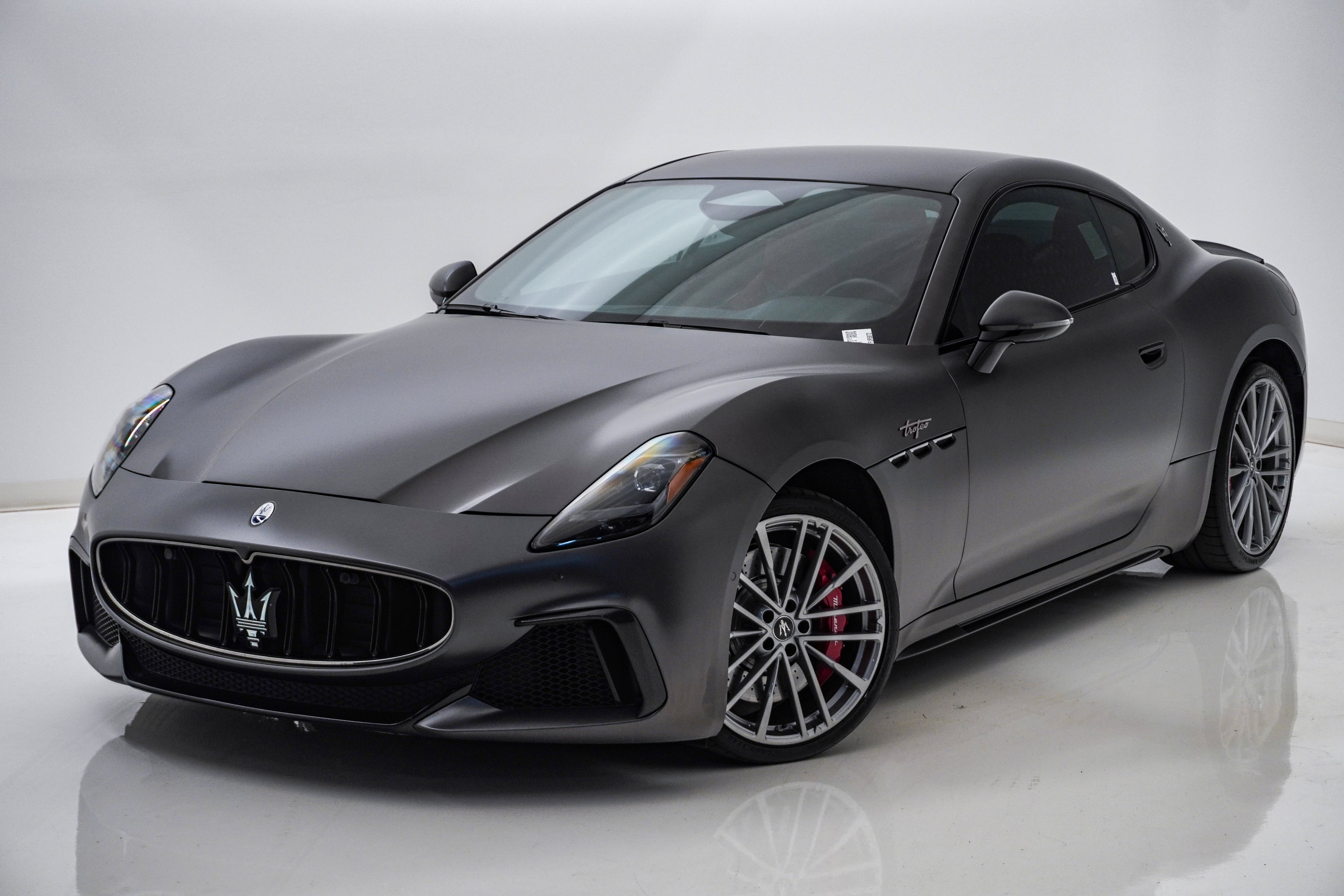 Certified 2024 Maserati GranTurismo Trofeo AWD/4WD image 3
