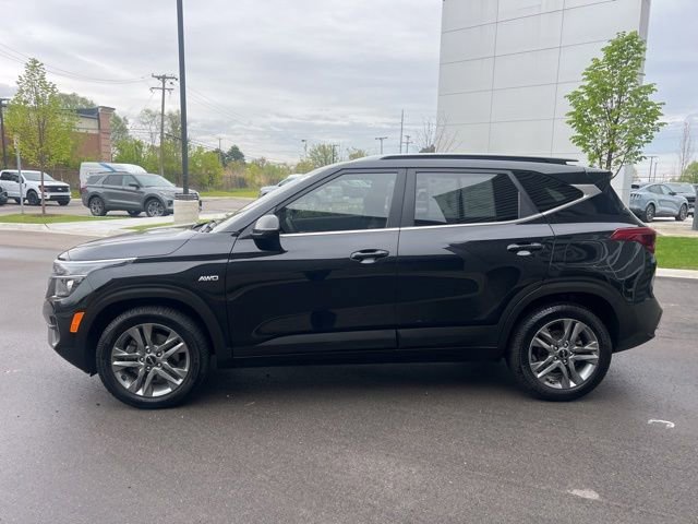 Used 2022 Kia Seltos S AWD/4WD image 8