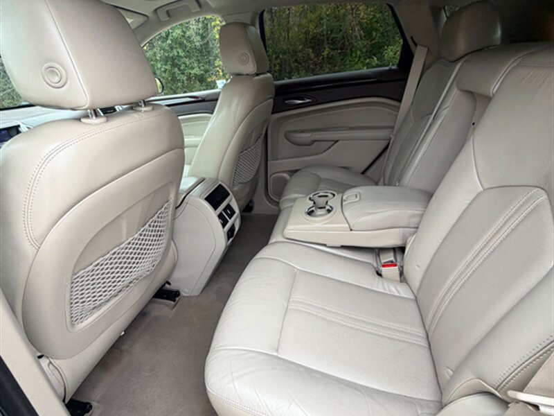 Used 2011 Cadillac SRX Luxury FWD image 20