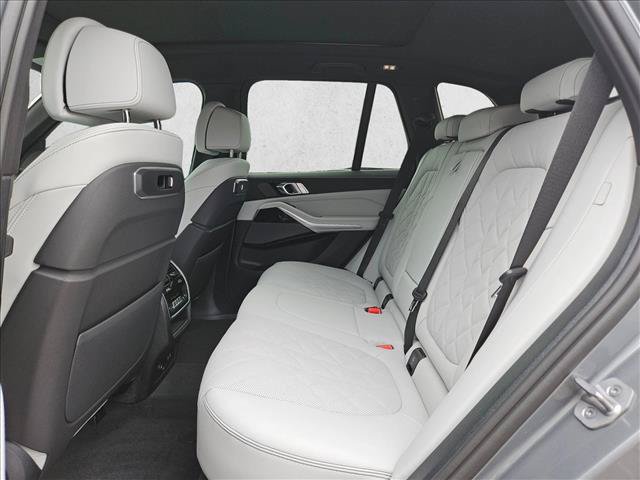 New 2026 BMW X5 sDrive40i w/ M Sport Package RWD image 15