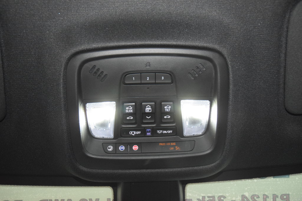 Used 2023 Chevrolet Traverse RS w/ LPO, Floor Liner Package AWD/4WD image 58