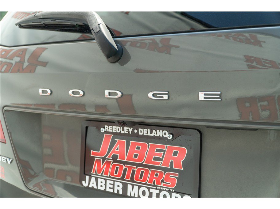 Used 2019 Dodge Journey SE FWD image 2