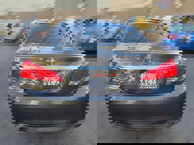 Used 2012 Toyota Avalon image 10