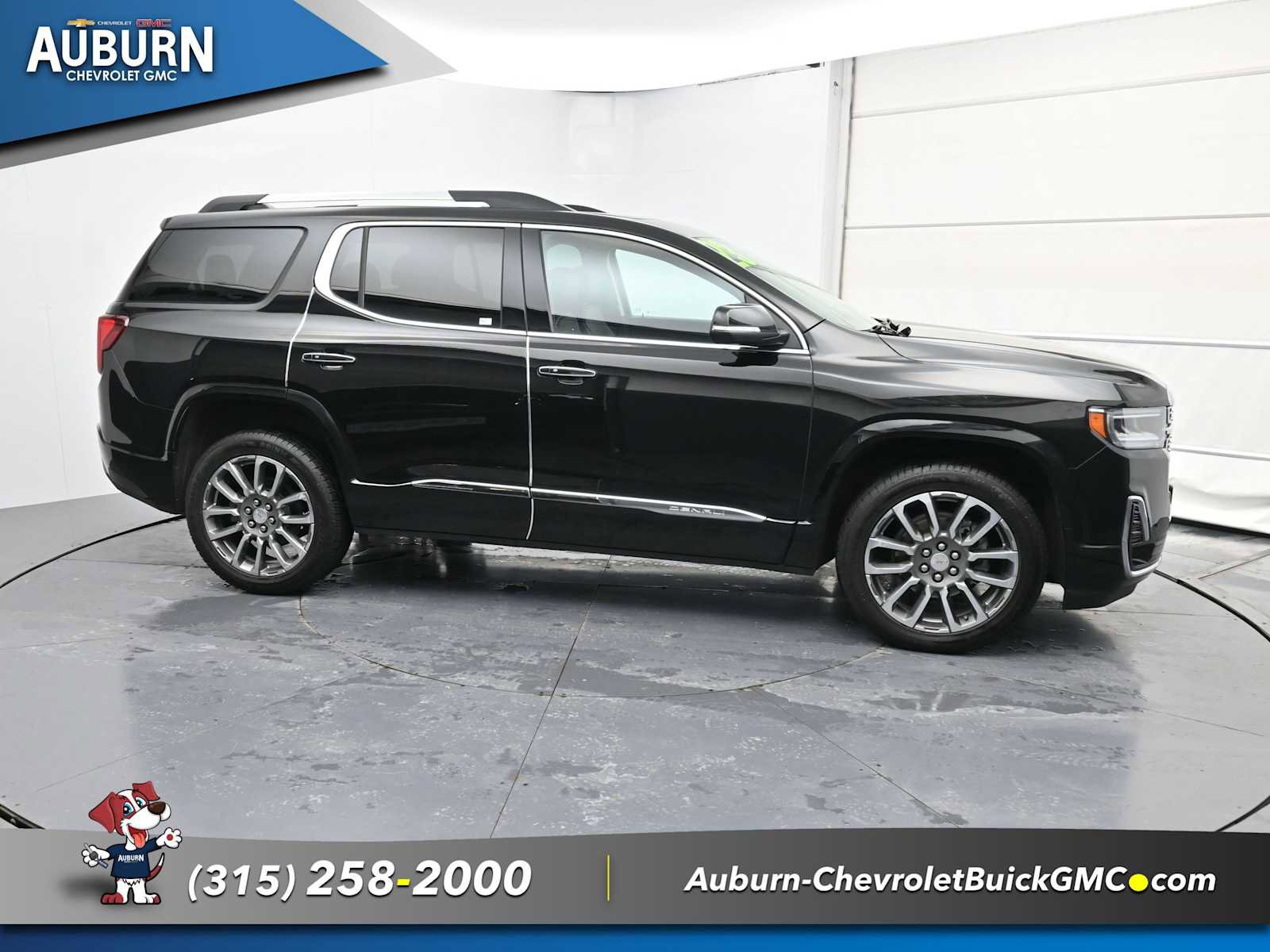 Used 2023 GMC Acadia Denali w/ Trailering Package image 15
