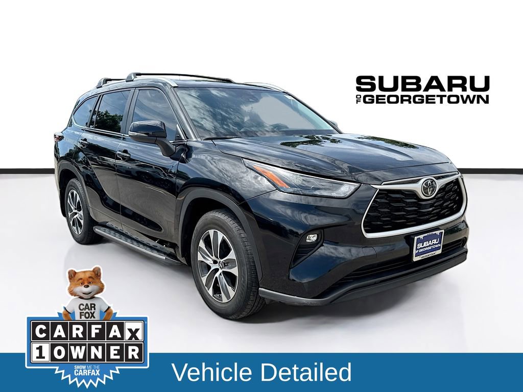 Used 2024 Toyota Highlander XLE