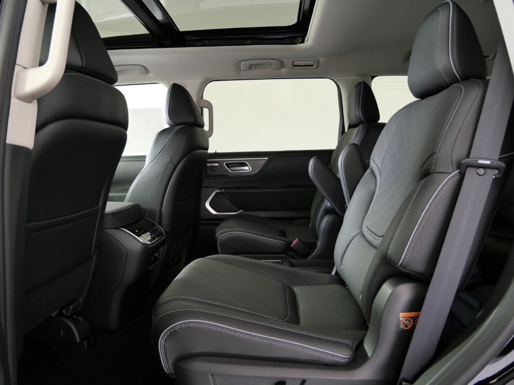 New 2027 INFINITI QX80 Luxe w/ Cargo Package AWD/4WD image 14