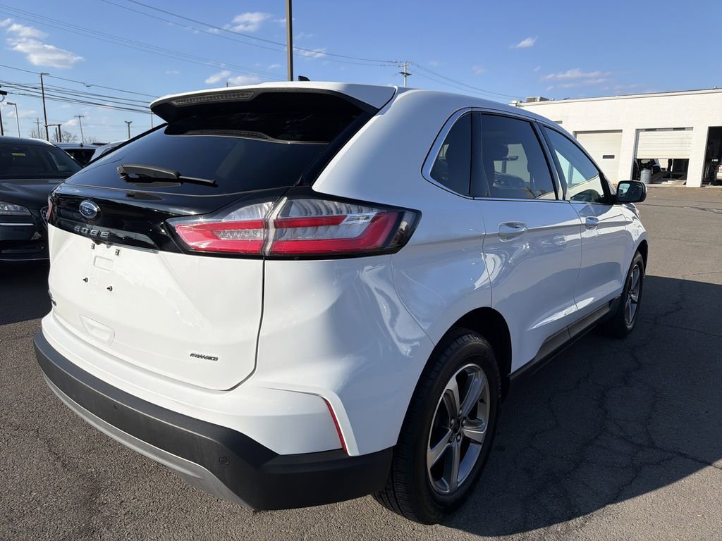 Used 2024 Ford Edge SEL w/ Convenience Package image 5