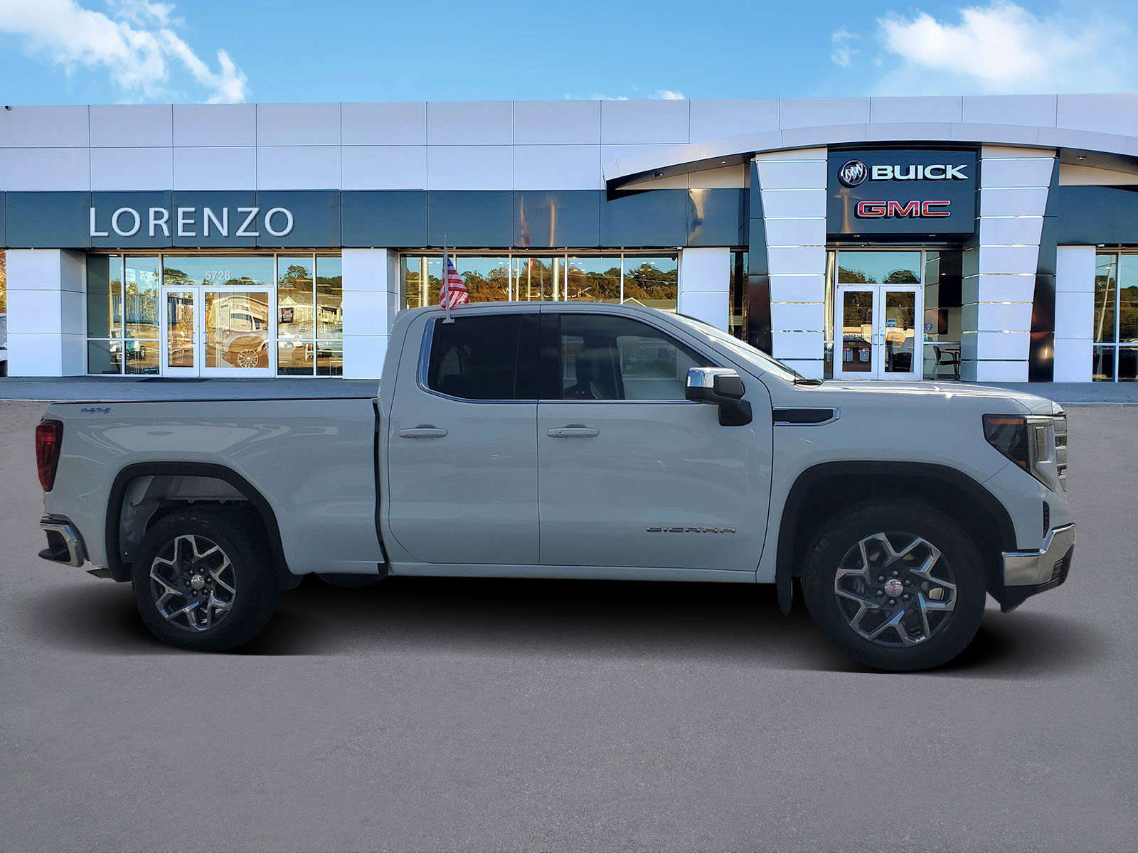 Used 2023 GMC Sierra 1500 SLE image 4