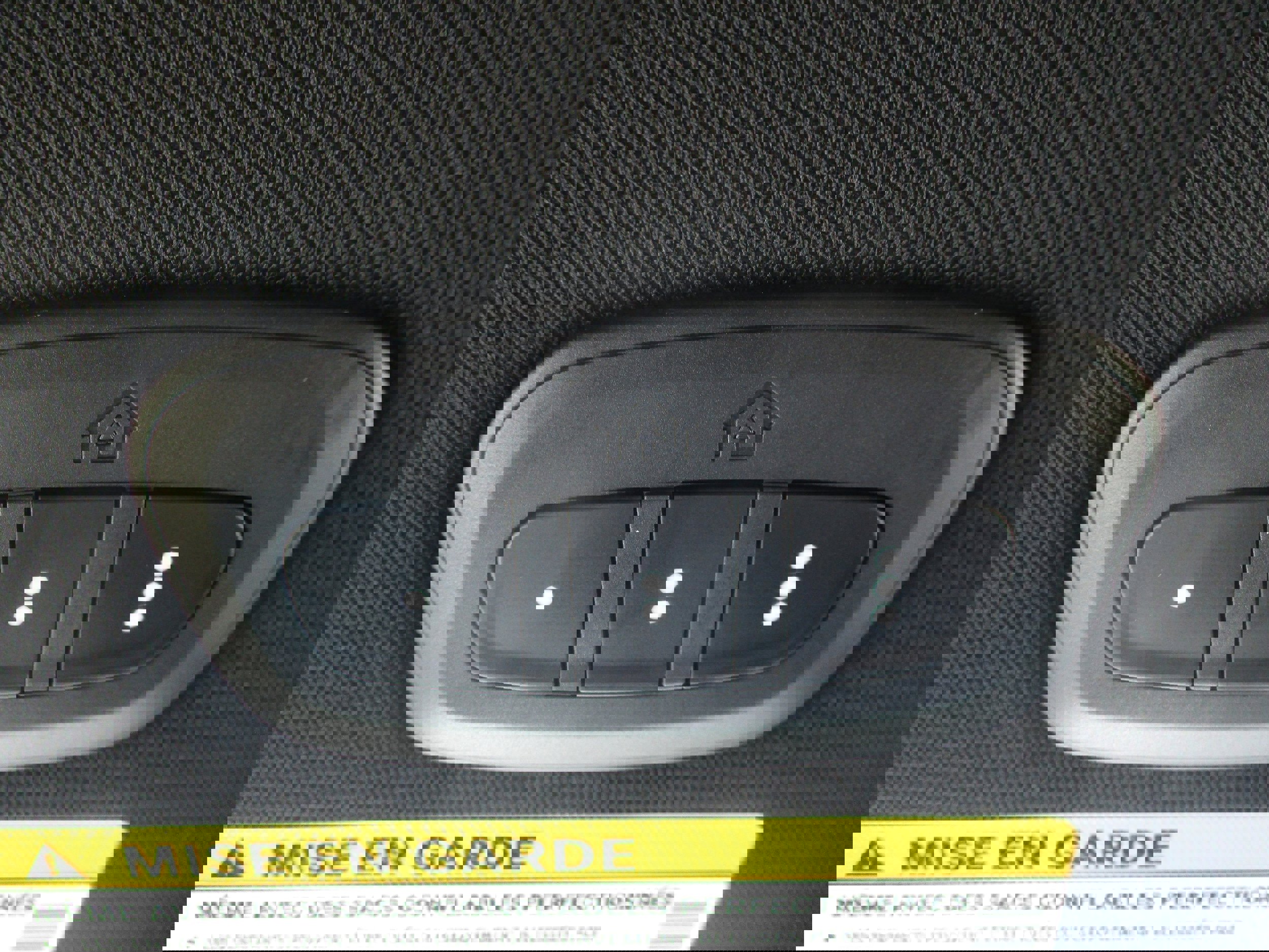 Used 2025 Chrysler Pacifica Select image 31