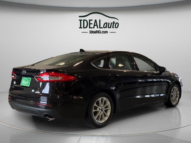 Used 2019 Ford Fusion SE FWD image 5