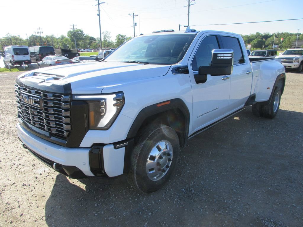New 2026 GMC Sierra 3500 Denali Ultimate AWD/4WD image 11
