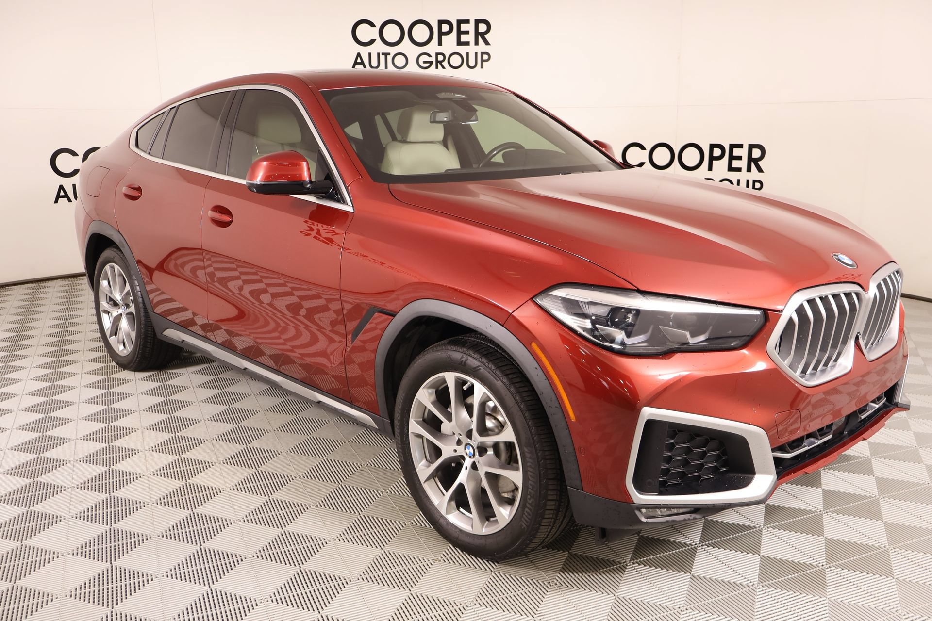 Used 2021 BMW X6 xDrive40i w/ Premium Package AWD/4WD image 1