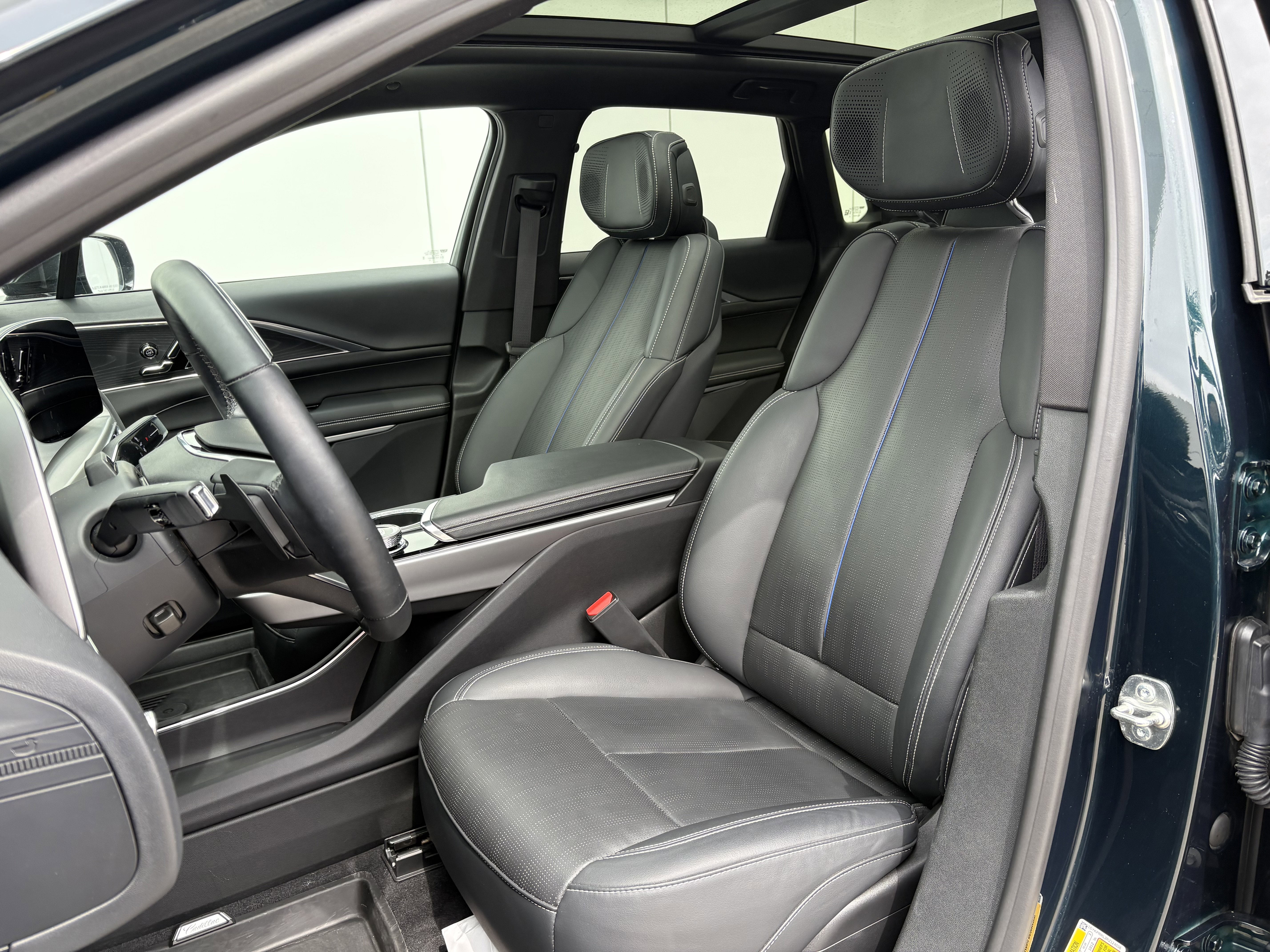 Certified 2024 Cadillac Lyriq Luxury w/ LPO, Floor Liner Package AWD/4WD image 12