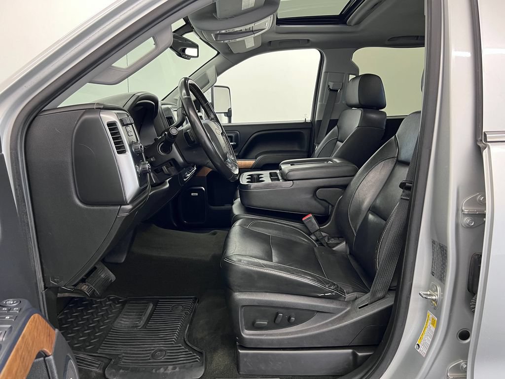 Used 2017 Chevrolet Silverado 3500 LTZ w/ Duramax Plus Package AWD/4WD image 5