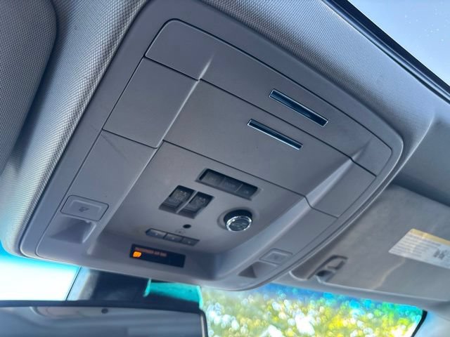Used 2018 Chevrolet Tahoe LT AWD/4WD image 31