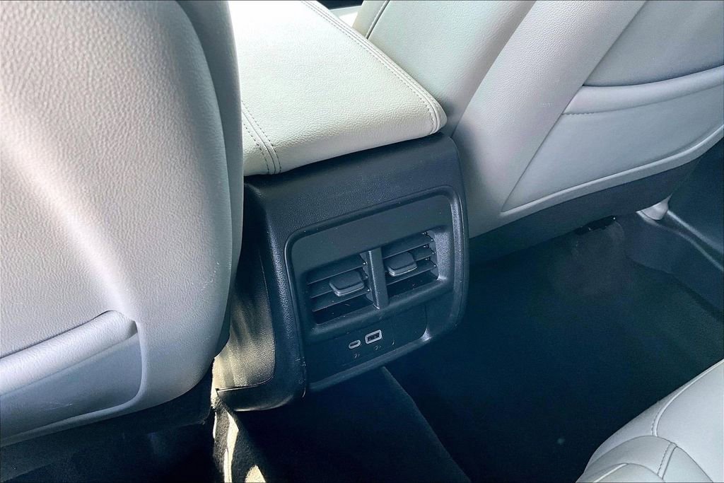 Certified 2023 Cadillac XT4 Luxury w/ Driver Awareness Package image 10
