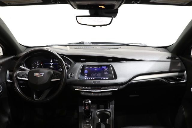Used 2020 Cadillac XT4 Premium Luxury w/ Technology Package FWD image 14