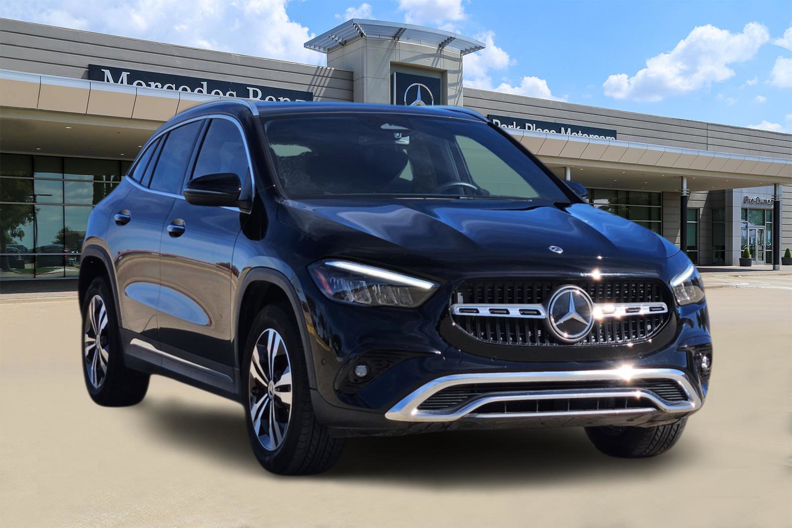 Certified 2024 Mercedes-Benz GLA 250 4MATIC image 2