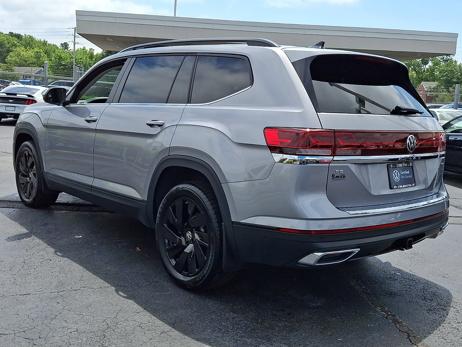 Used 2026 Volkswagen Atlas SE AWD/4WD image 4