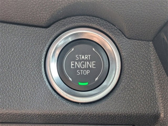 Used 2025 Chevrolet Traverse LT image 30