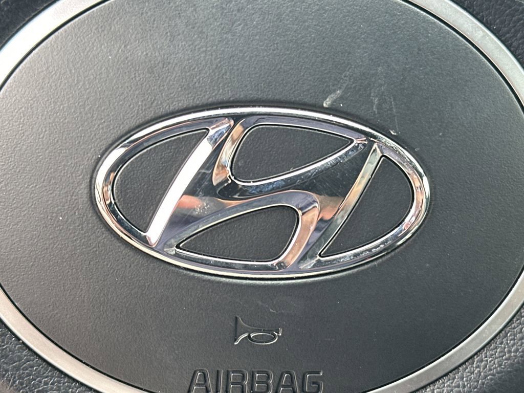 Used 2022 Hyundai Santa Cruz SEL w/ Cargo Package image 22