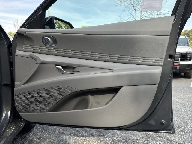 New 2026 Hyundai Elantra SEL Sport Premium FWD image 16