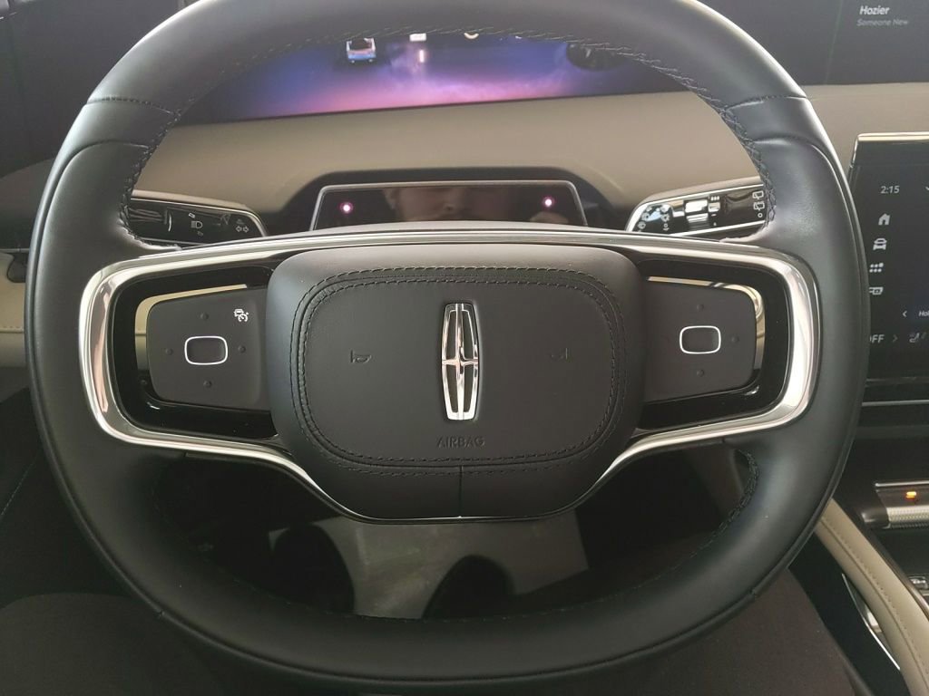 Certified 2025 Lincoln Nautilus Premier AWD/4WD image 14