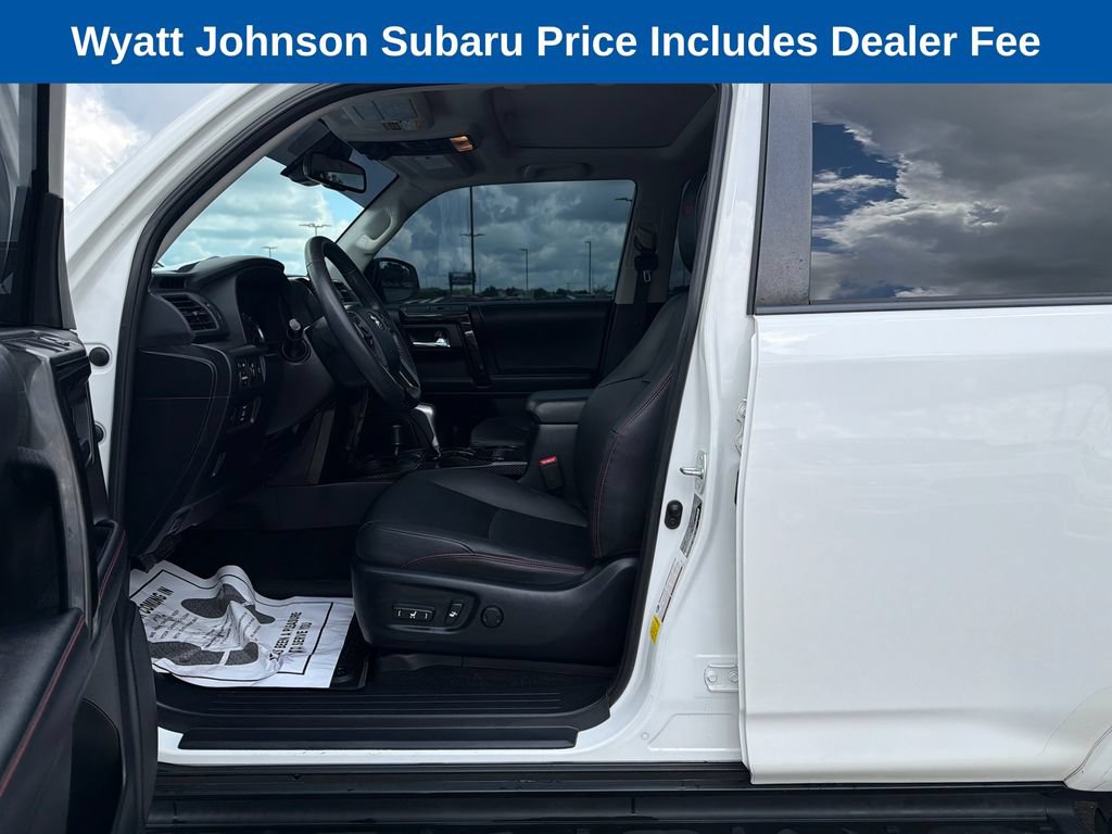 Used 2020 Toyota 4Runner TRD Off-Road Premium w/ Moonroof Package AWD/4WD image 20