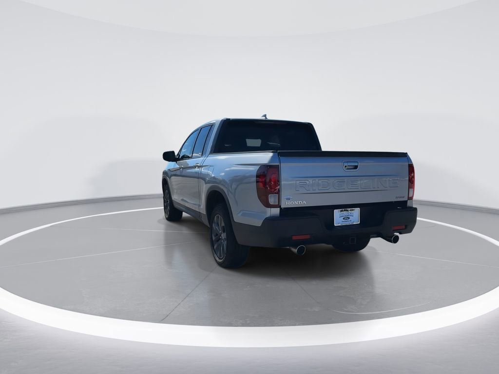 Used 2024 Honda Ridgeline Sport image 7