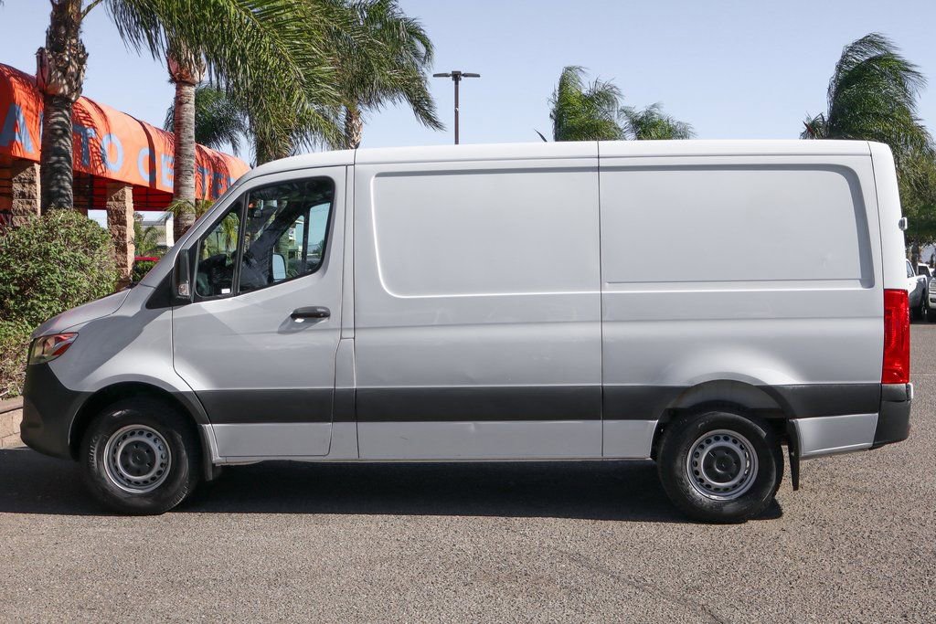 Used 2021 Mercedes-Benz Sprinter 1500 image 5