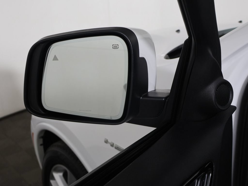Used 2022 Dodge Durango R/T AWD/4WD image 36