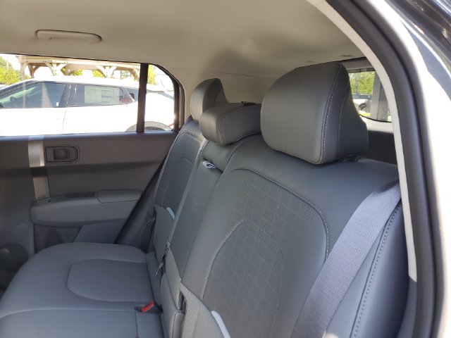New 2027 Kia EV3 Wind FWD image 16