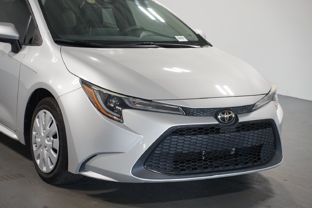 Certified 2021 Toyota Corolla LE FWD image 4
