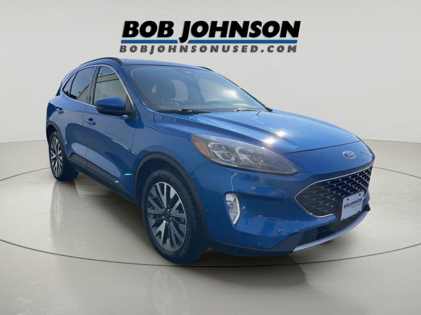 Used 2020 Ford Escape Titanium AWD/4WD image 1