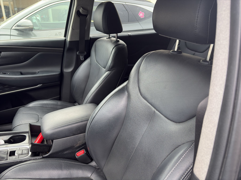 Used 2020 Hyundai Santa Fe SEL w/ Convenience + Premium Package FWD image 3