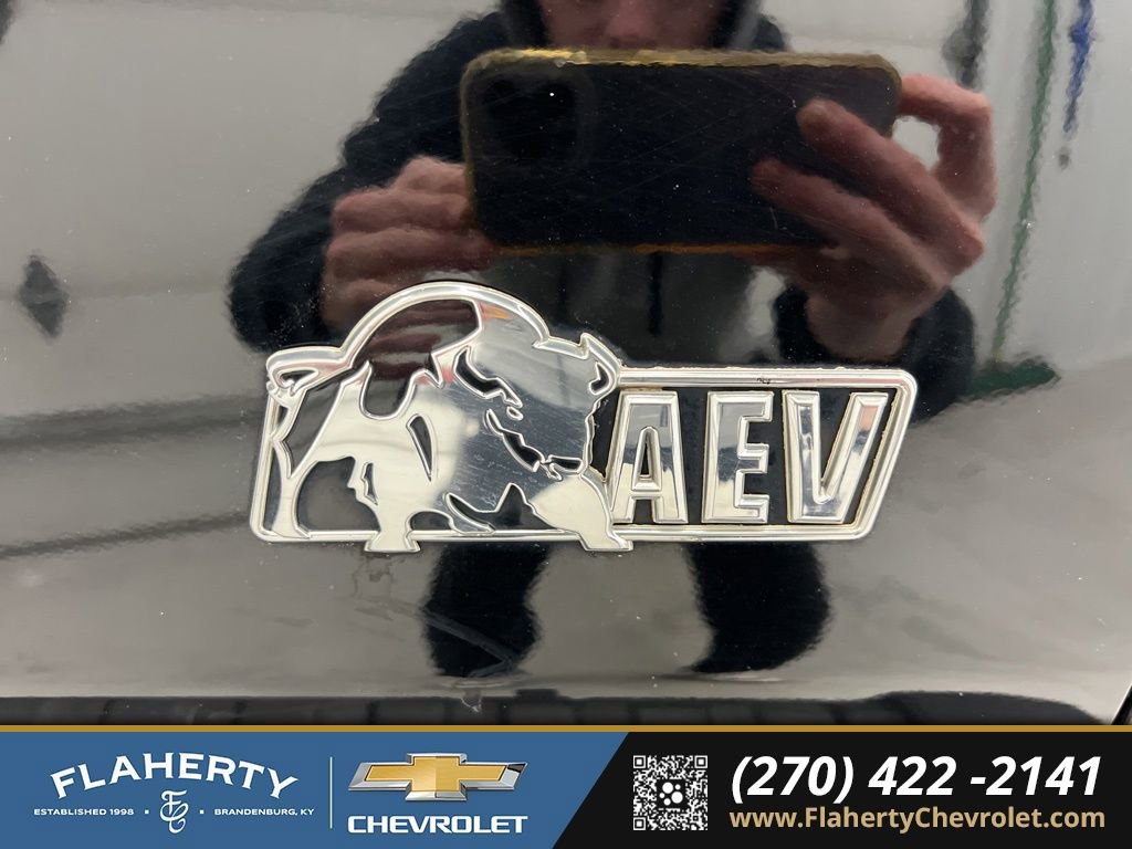 Used 2019 Chevrolet Colorado ZR2 w/ Colorado ZR2 Bison Edition image 19