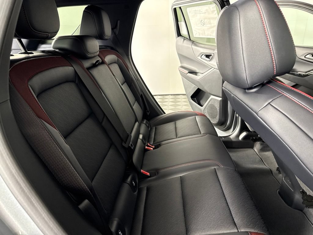 New 2027 Chevrolet Equinox RS w/ Safety and Technology Package FWD image 31