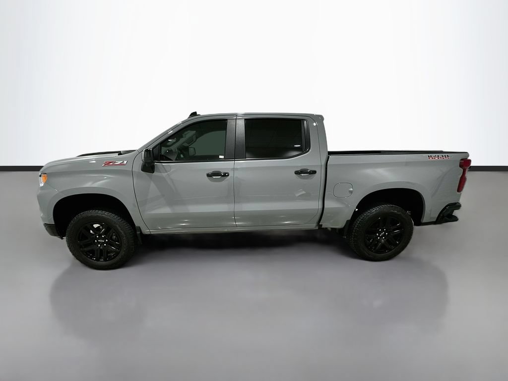 Used 2024 Chevrolet Silverado 1500 LT Trail Boss w/ LT Trail Boss Premium Package AWD/4WD image 4