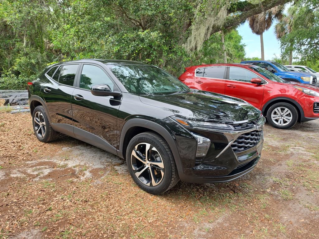 Used 2024 Chevrolet Trax RS w/ Sunroof Package