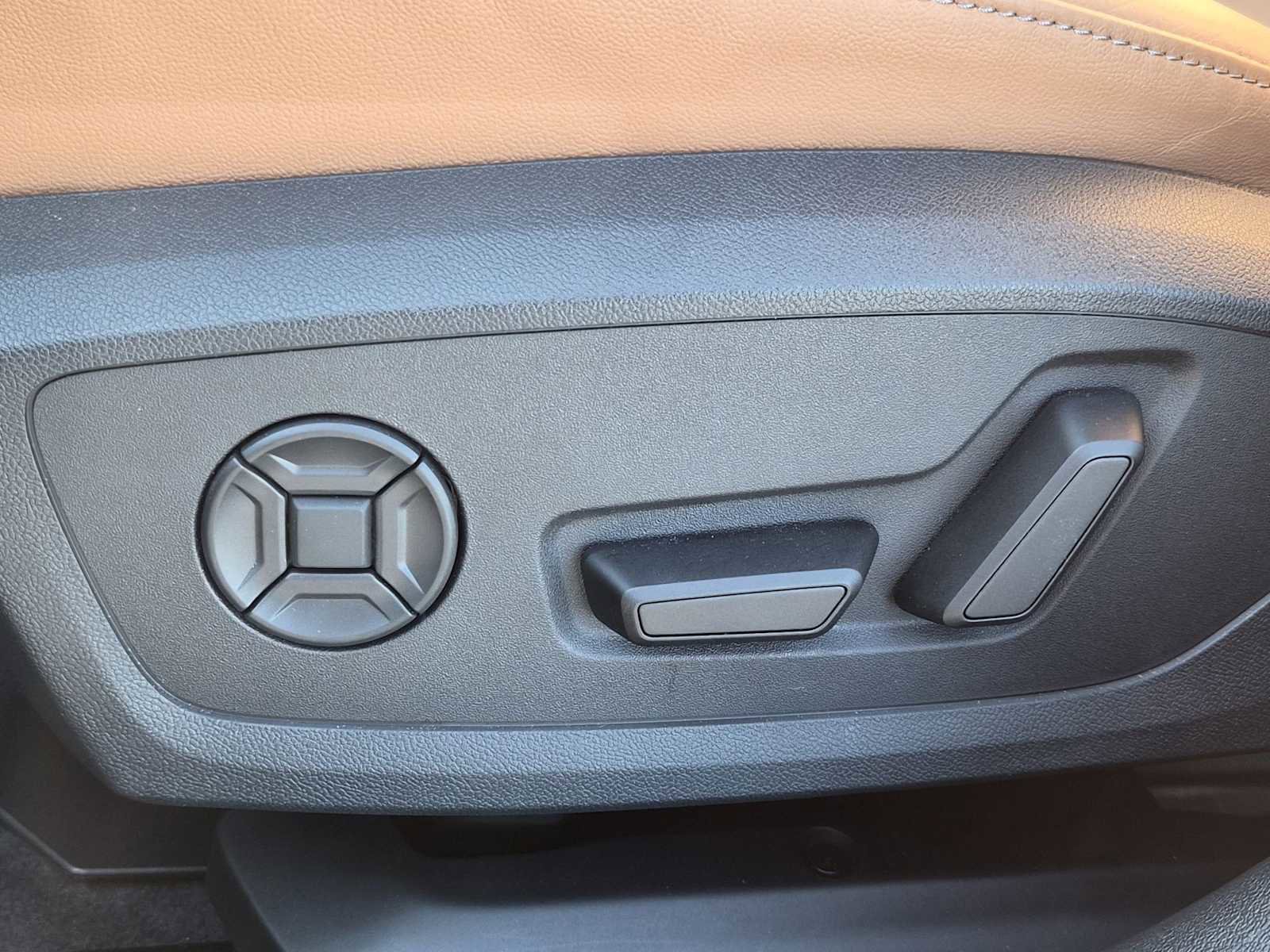 Certified 2025 Audi A5 2.0T Premium w/ Convenience Package image 16