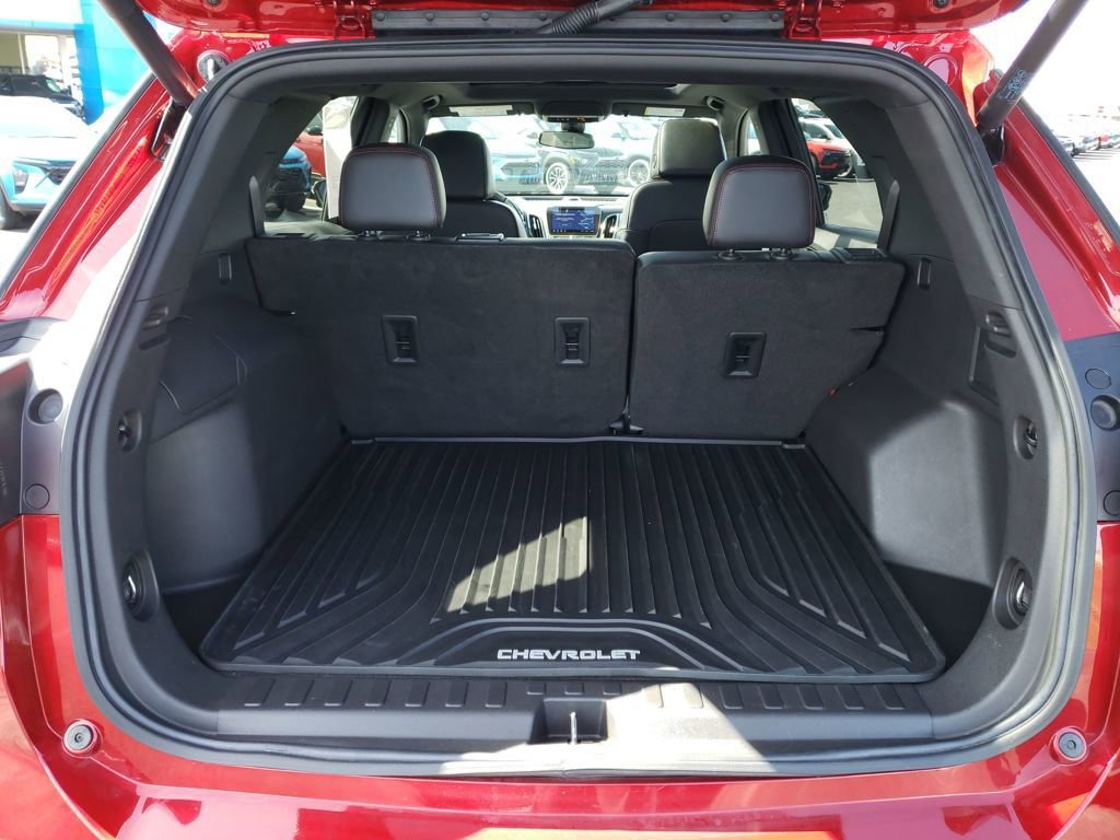 Used 2022 Chevrolet Equinox RS w/ RS Leather Package image 23