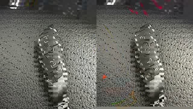 Used 2022 Mercedes-Benz GLC 300 4MATIC image 37